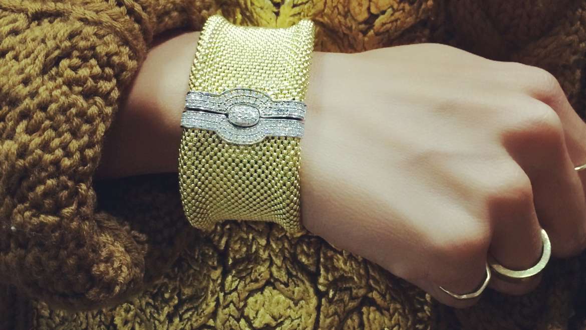 18k Yellow gold mesh and diamond statement bracelet