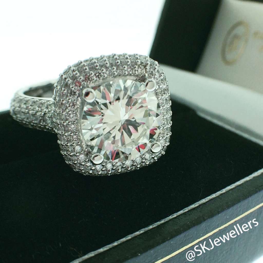 diamond pave halo engagement ring