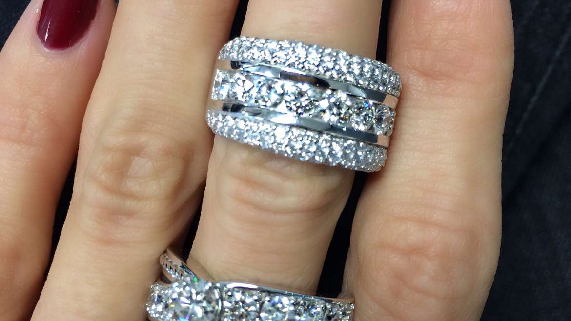 Wide diamond rings