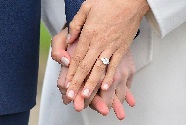 meghan-markle-prince-harry-engagement ring