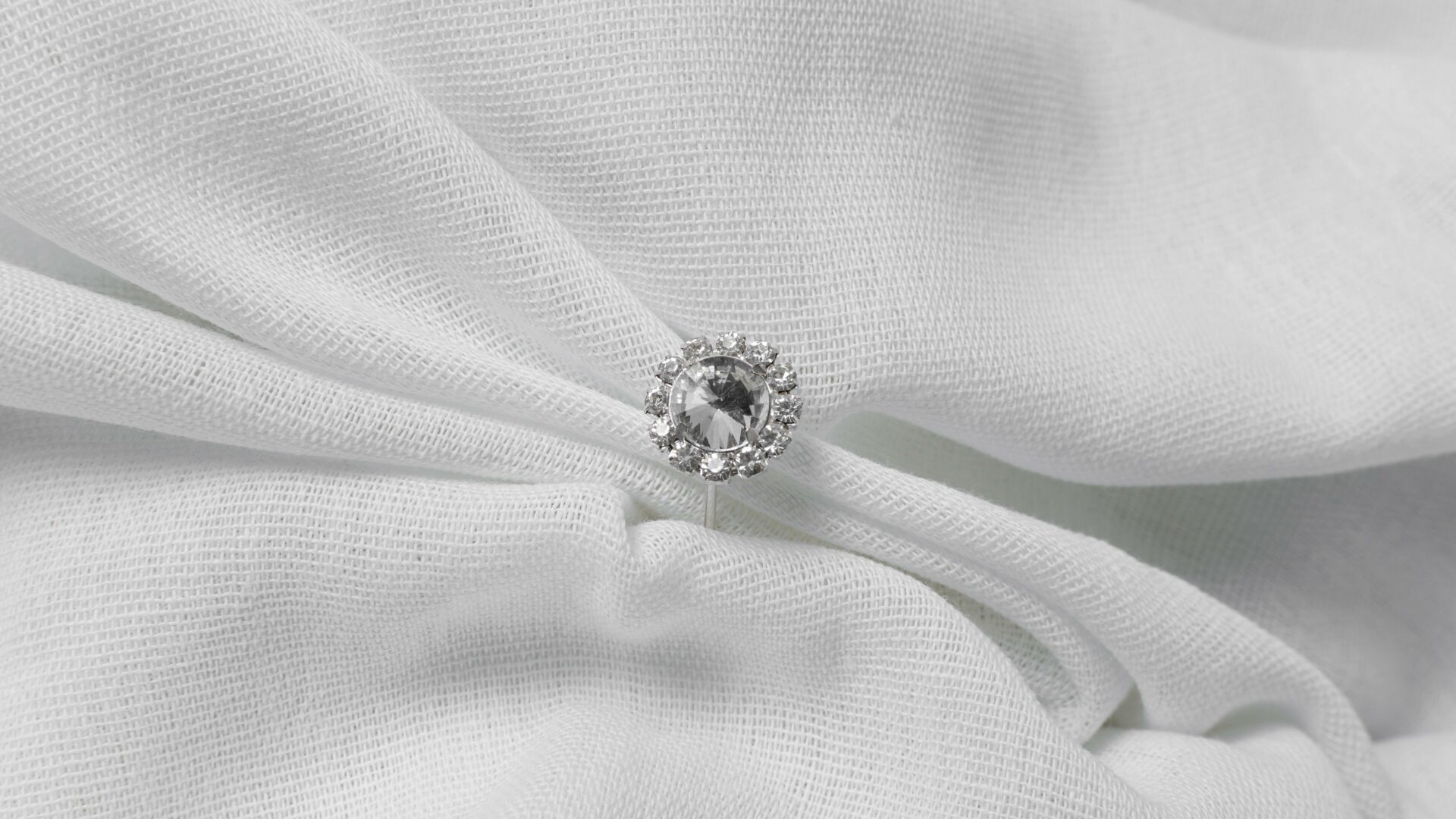 trendy-engagement-rings